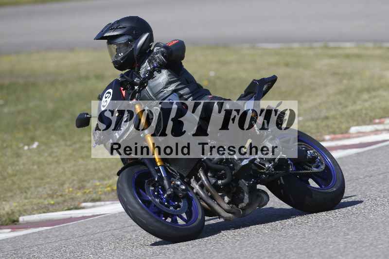 /01 02.04.2026 MAZ ADR/Gruppe gelb Gruppe gruen/69